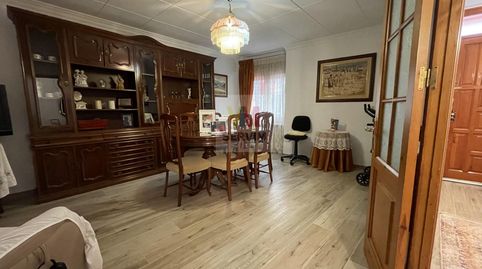 De cuatro habitaciones con jardín