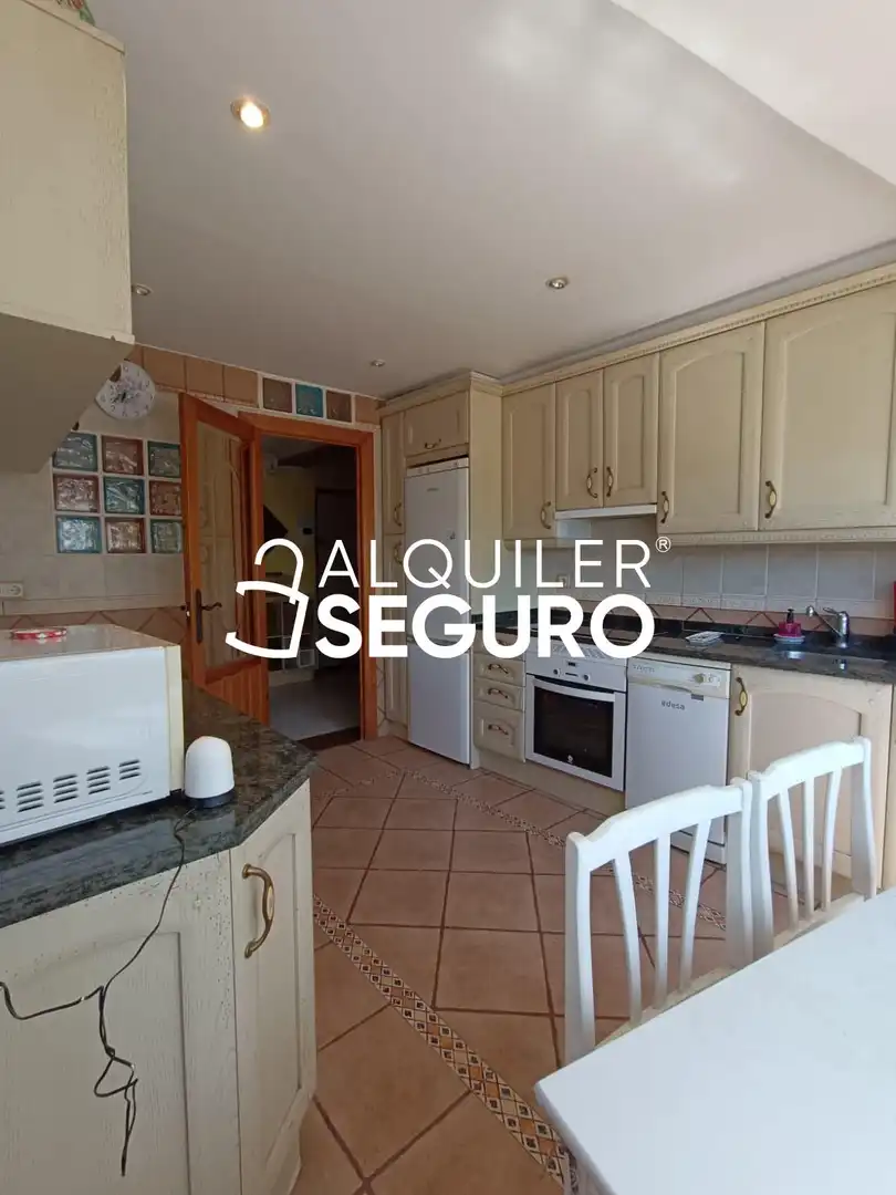 Cocina de Piso de alquiler en Valdemoro con Aire acondicionado, Calefacción y Terraza