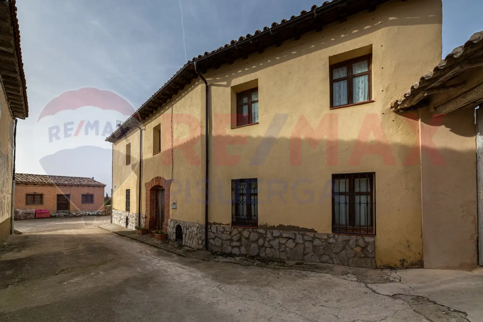 Garaje en venta en Calle Valdefuentes, 3, Tiedra