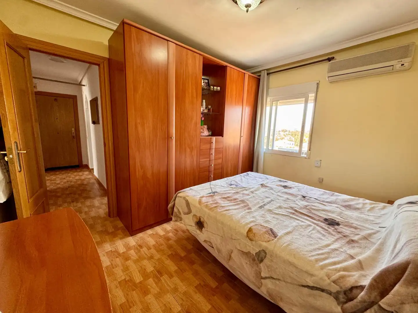 Habitación de Piso en venta en San Vicente del Raspeig / Sant Vicent del Raspeig con Aire acondicionado y Amueblado