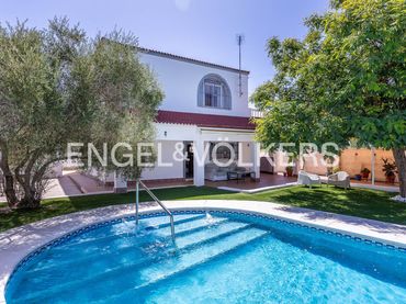 Casa con piscina in vendita a Castilblanco de los Arroyos