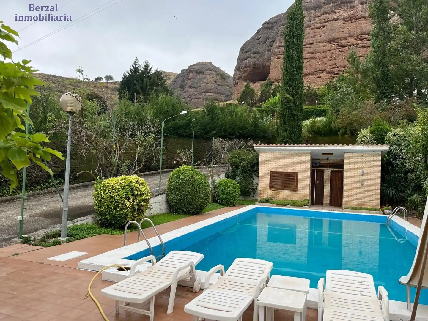 Piscina de Casa o xalet en venda en Sorzano amb Jardí privat, Terrassa i Traster