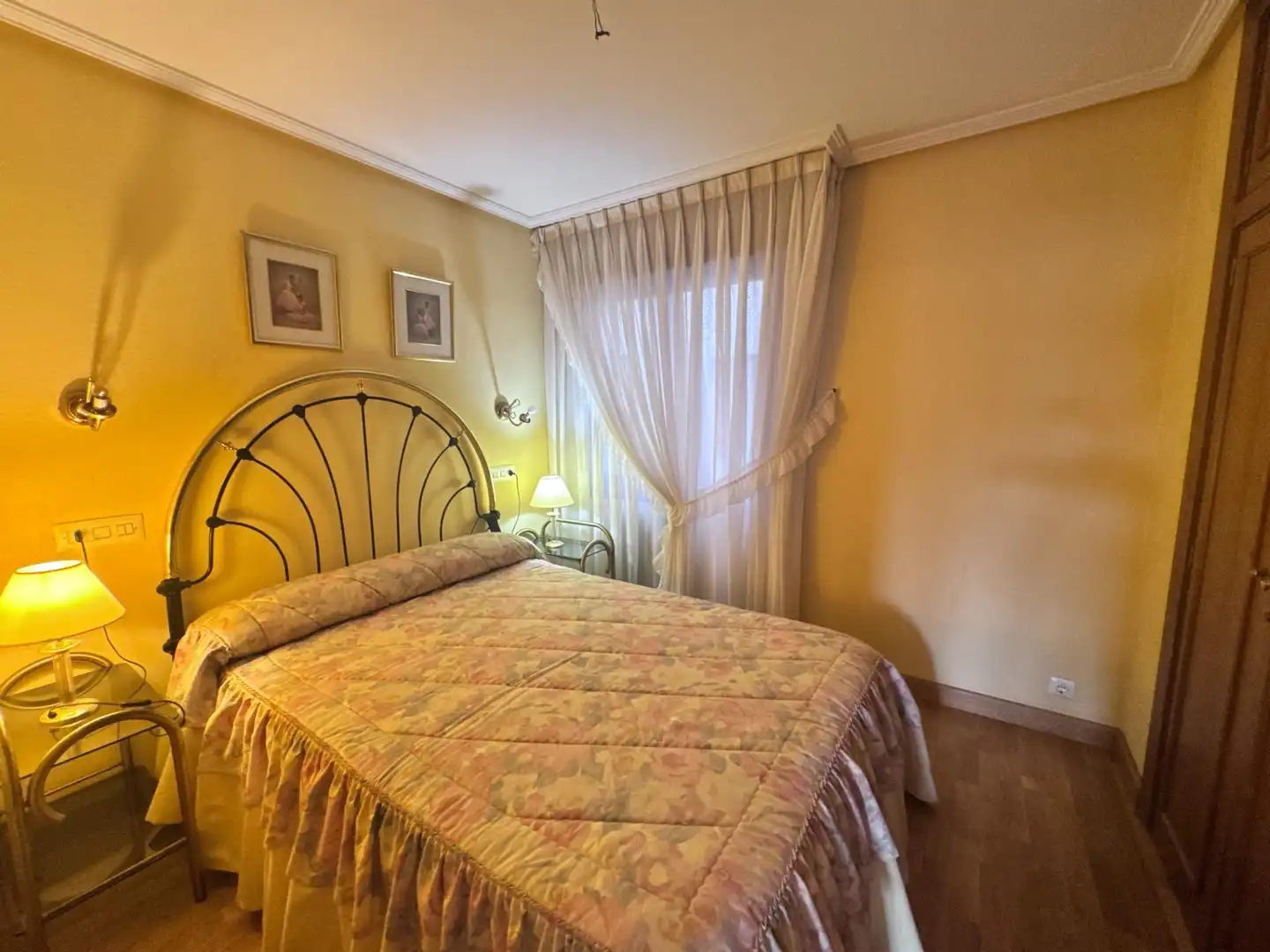 Habitación de Piso en venta en Oviedo  con Terraza