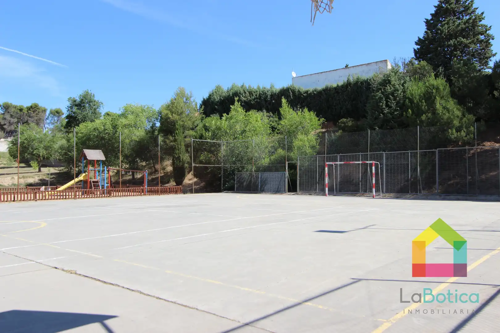 Parking de Piso en venta en Olías del Rey con Aire acondicionado, Calefacción y Terraza