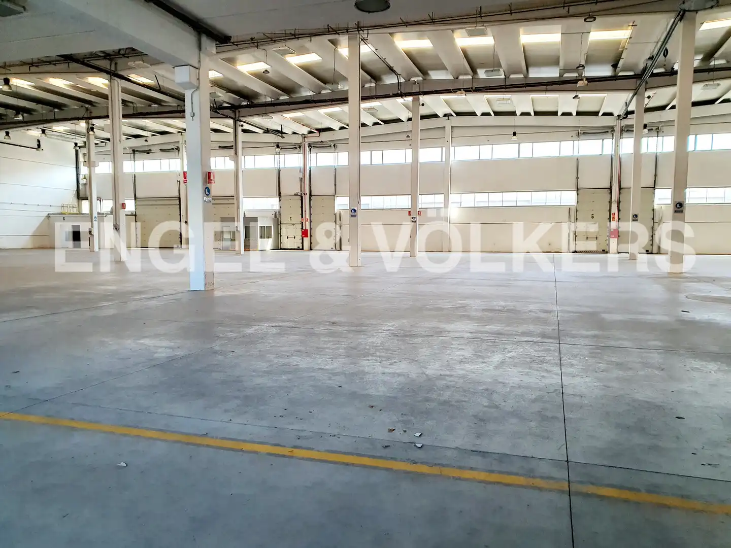 Nau industrial de lloguer a Llinars del Vallès, imagen 2