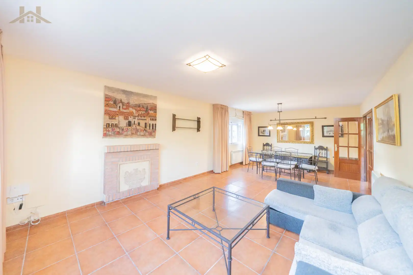 Sala d'estar de Casa o xalet en venda en Manzanares El Real amb Jardí privat, Traster i Moblat