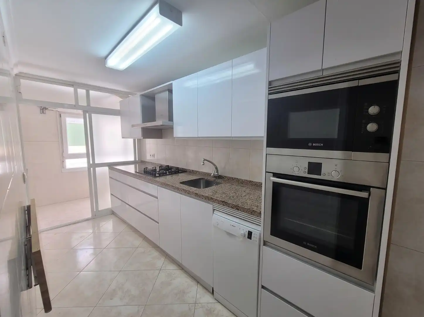Cuina de Pis en venda en Cádiz amb Aire condicionat i Terrassa