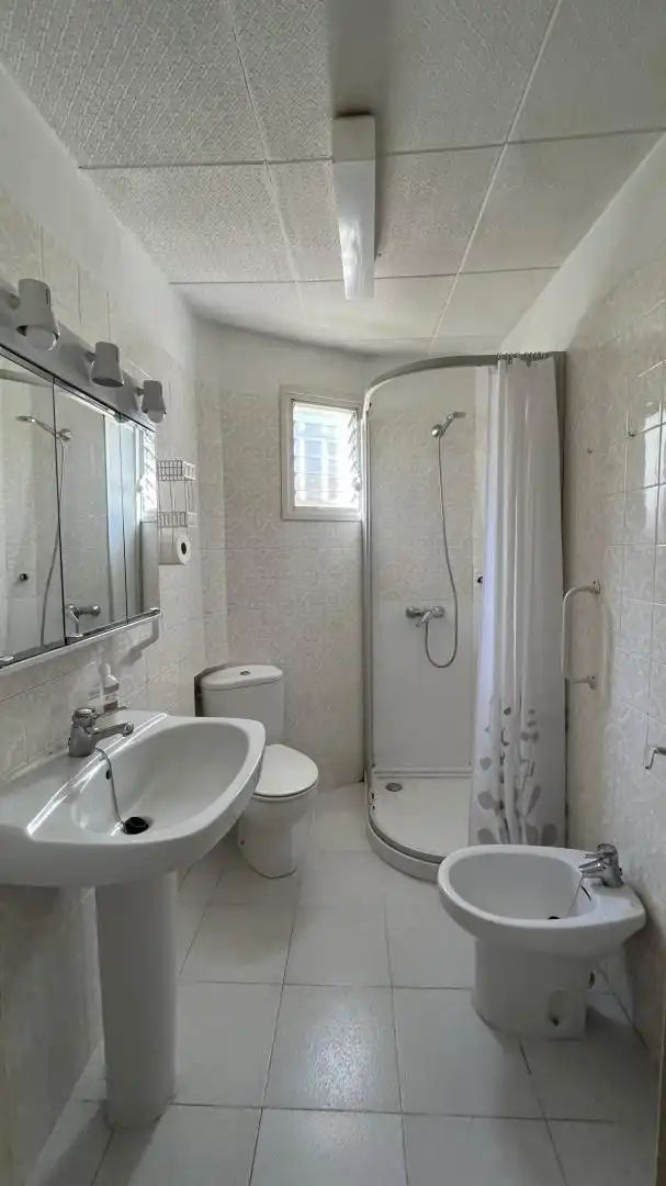 Bany de Casa o xalet en venda en Alpens