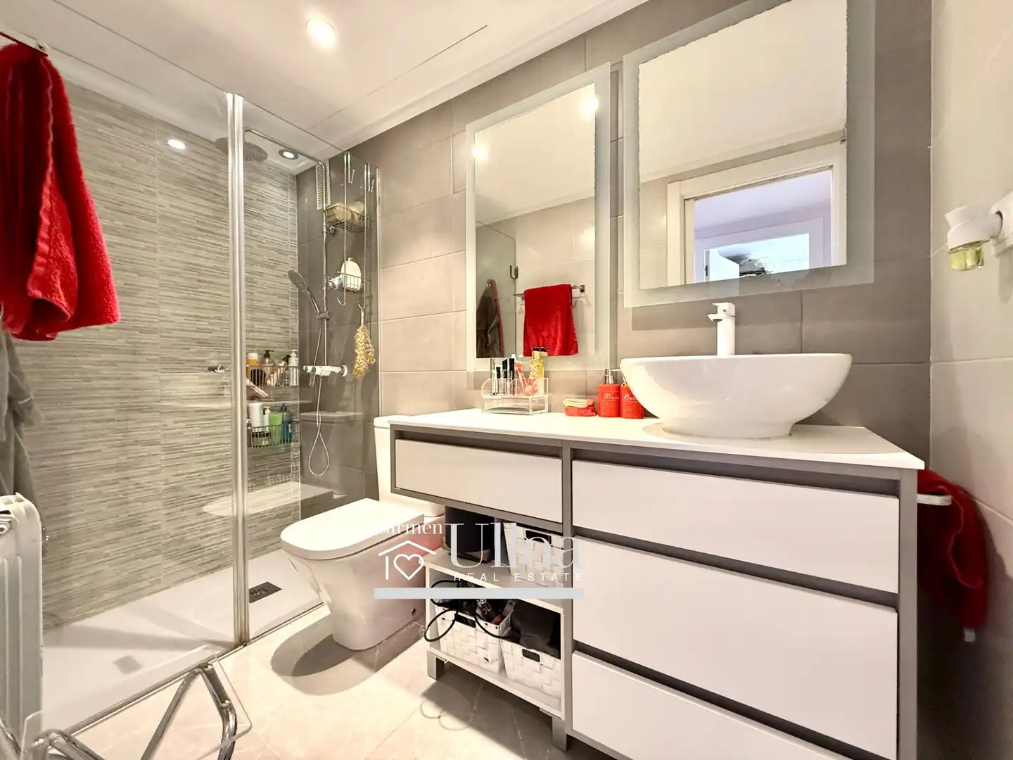 Baño de Apartamento en venta en Alicante / Alacant con Aire acondicionado, Calefacción y Jardín privado