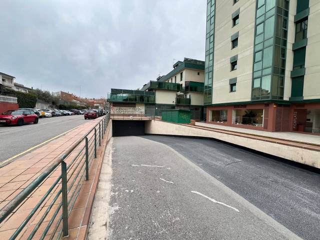 Garaje en Venta en Carrer de l'Ancianitat, 92 en Zona Esportiva