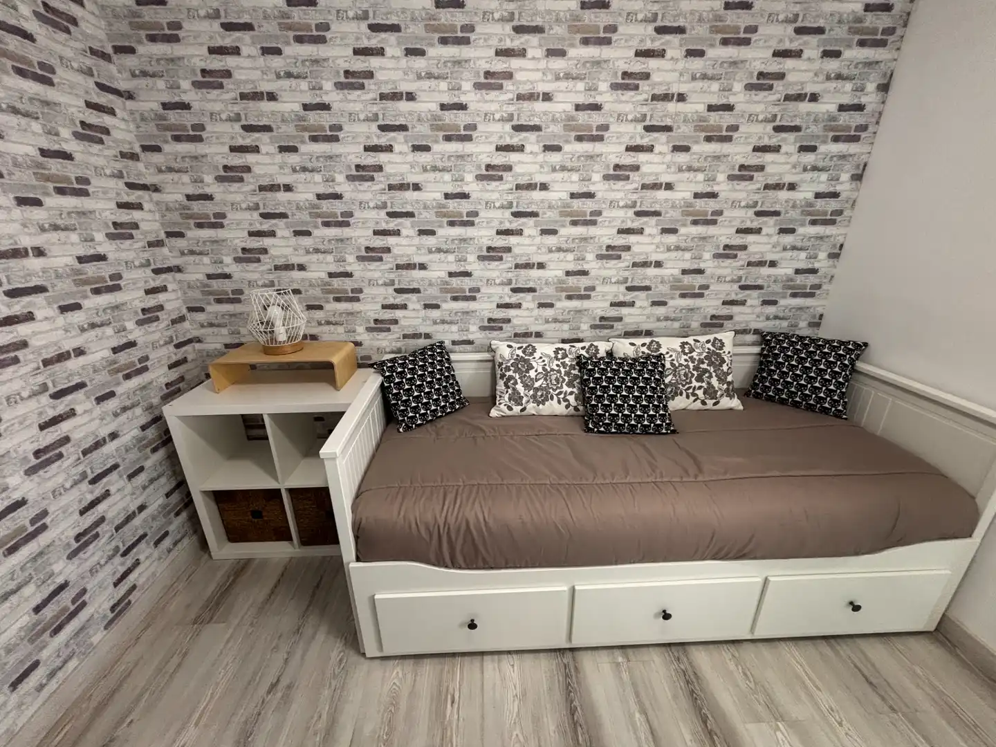 Habitación de Casa adosada en venta en Mairena del Aljarafe con Jardín privado, Parquet y Terraza