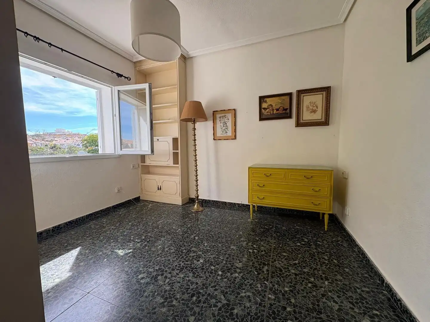 Bedroom of Houses for sale in Algeciras  with Air Conditioner, Private garden and Terrace