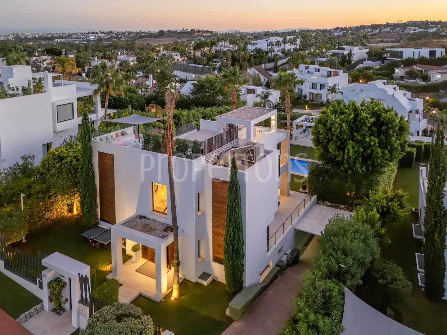 Vista exterior de Casa o chalet en venta en Marbella