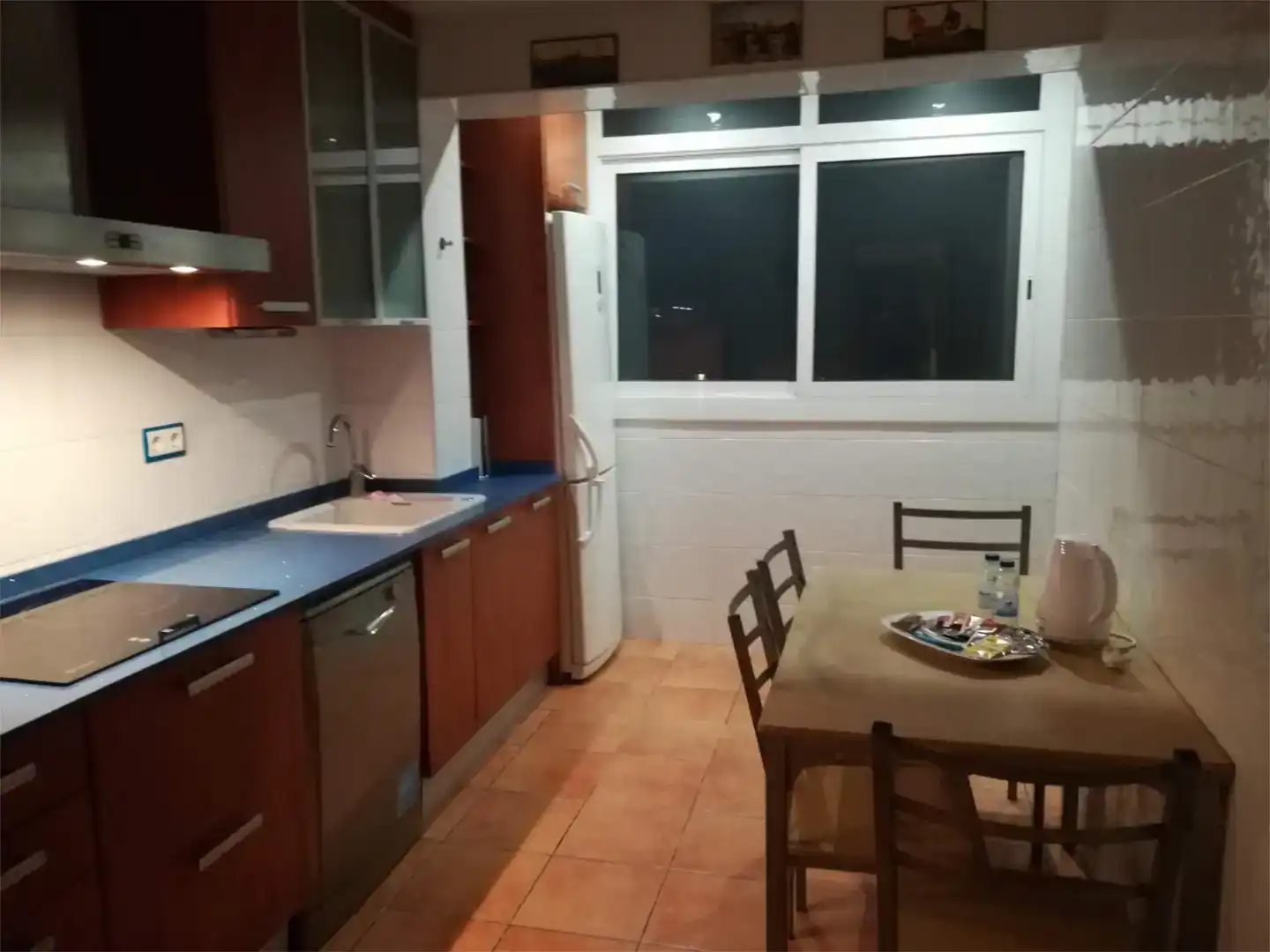 Cuina de Pis de lloguer en Vilanova i la Geltrú amb Aire condicionat, Parquet i Moblat
