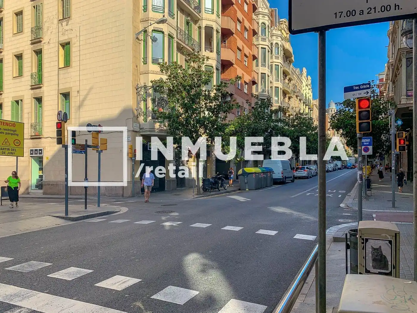 Vista exterior de Local de lloguer en Barcelona amb Aire condicionat i Alarma