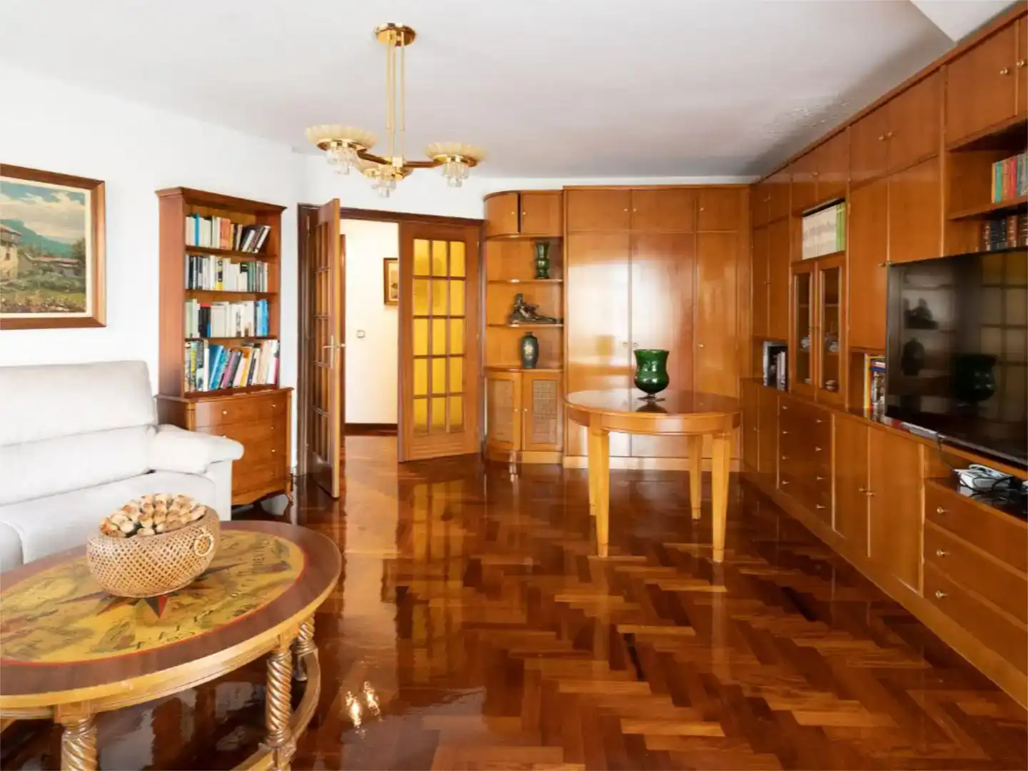 Sala de estar de Piso de alquiler en Gijón  con Parquet y Amueblado