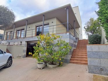 Xalet amb jardí en venda a Cassà de la Selva