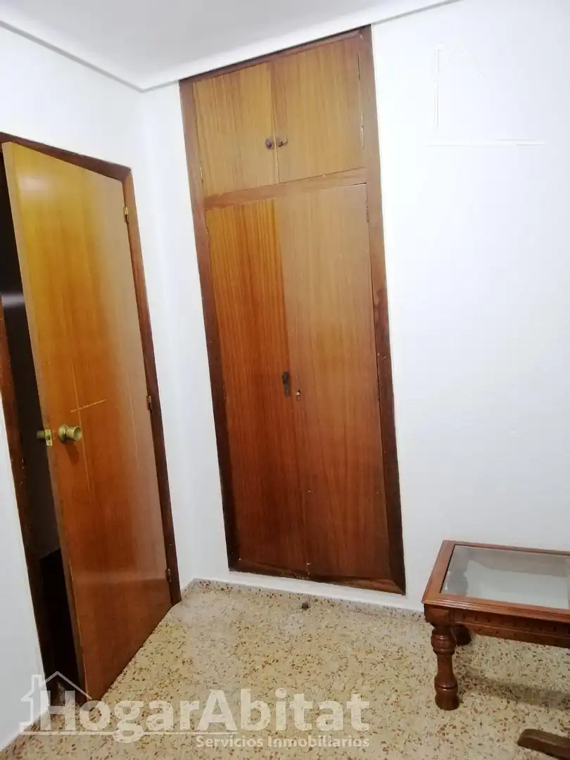 Schlafzimmer von Wohnung zum Verkauf in Castellón de la Plana / Castelló de la Plana mit Balkon