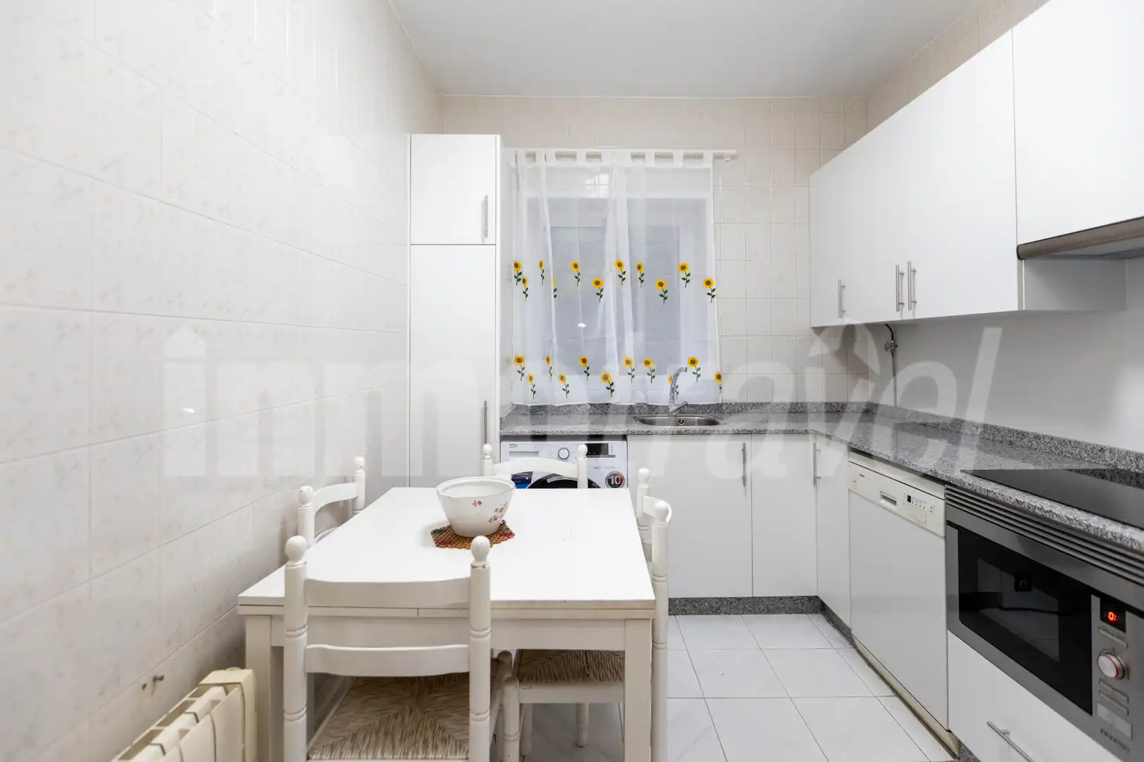 Kitchen of Flat for rent in Sanxenxo  with Furnished, Oven and Washing machine