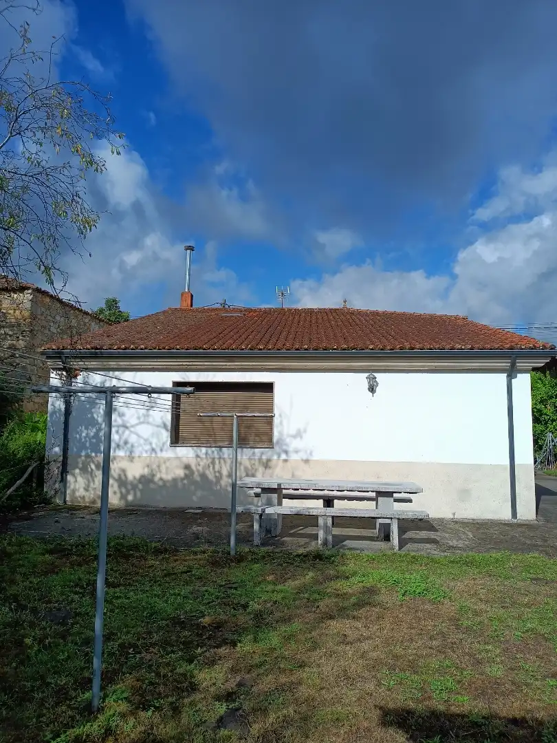 Vista exterior de Casa o chalet en venta en Toques con Trastero