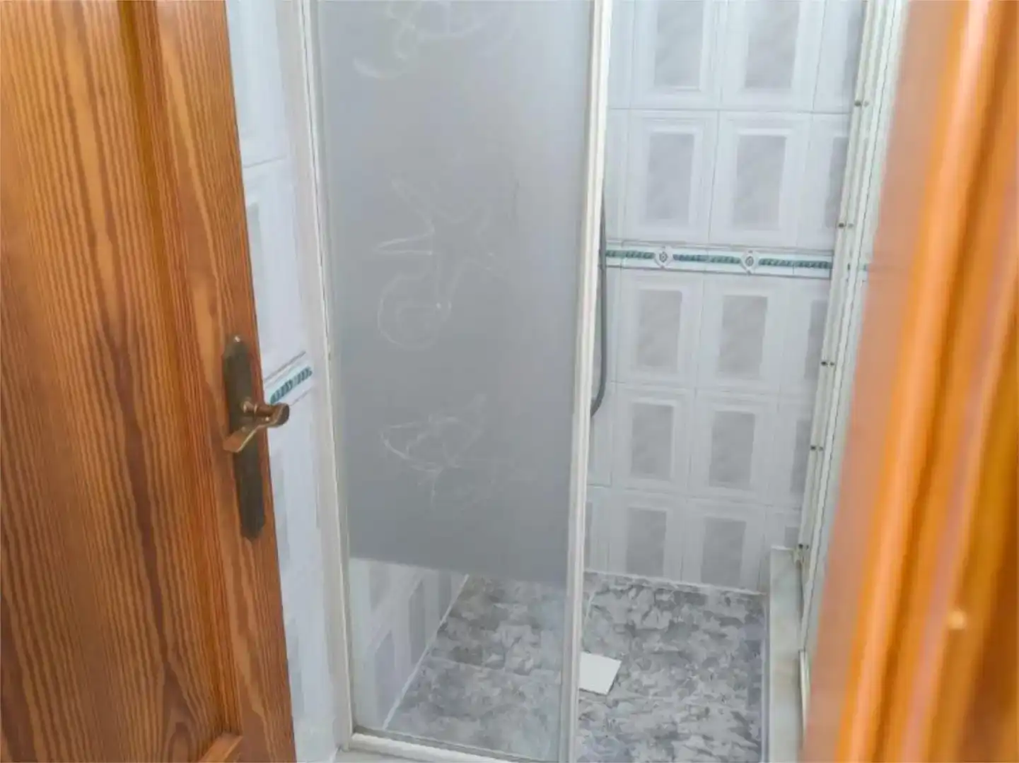Bathroom of Flat for sale in Calpe / Calp  with Air Conditioner, Private garden and Swimming Pool