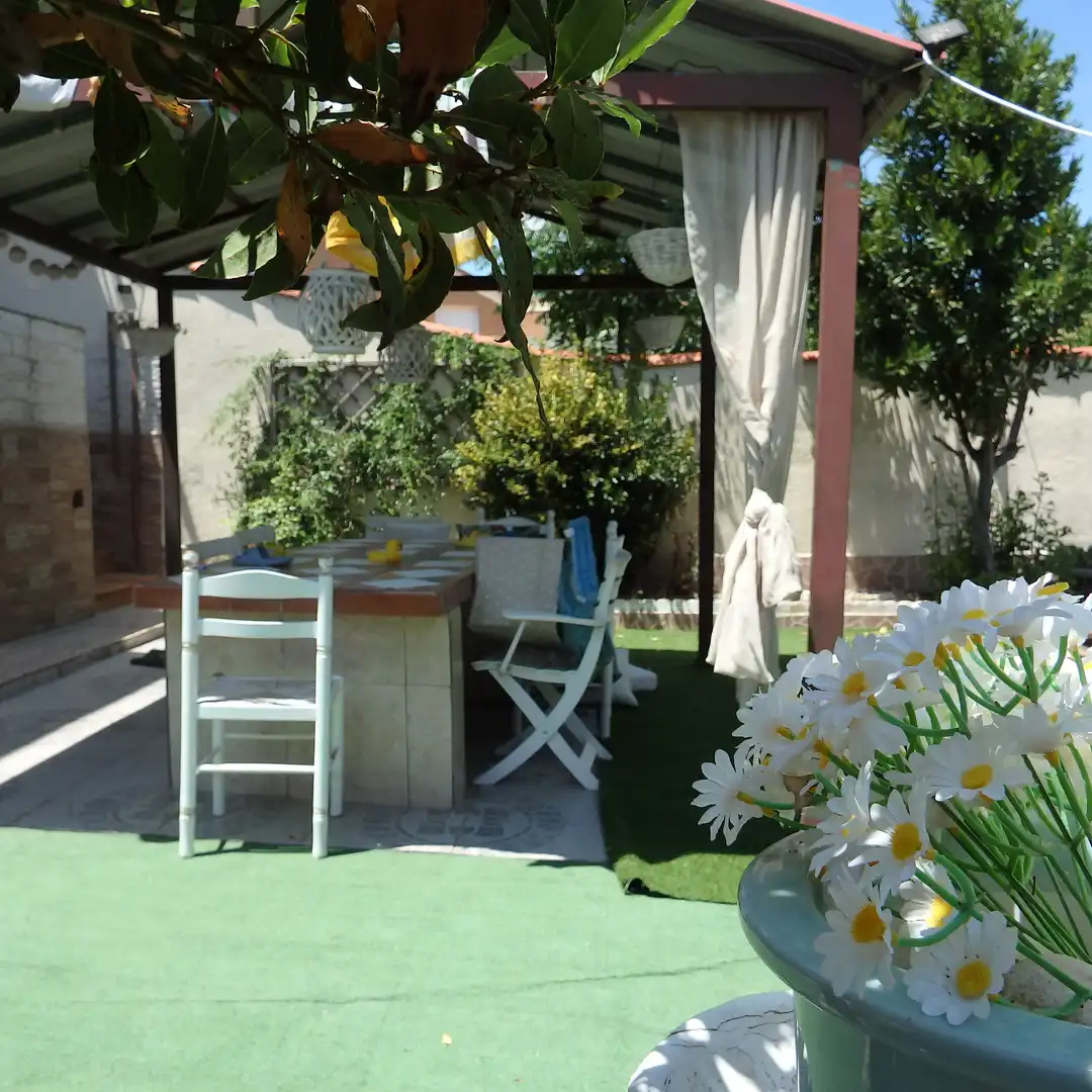 Terrassa de Casa o xalet en venda en Cedillo del Condado amb Aire condicionat, Calefacció i Jardí privat