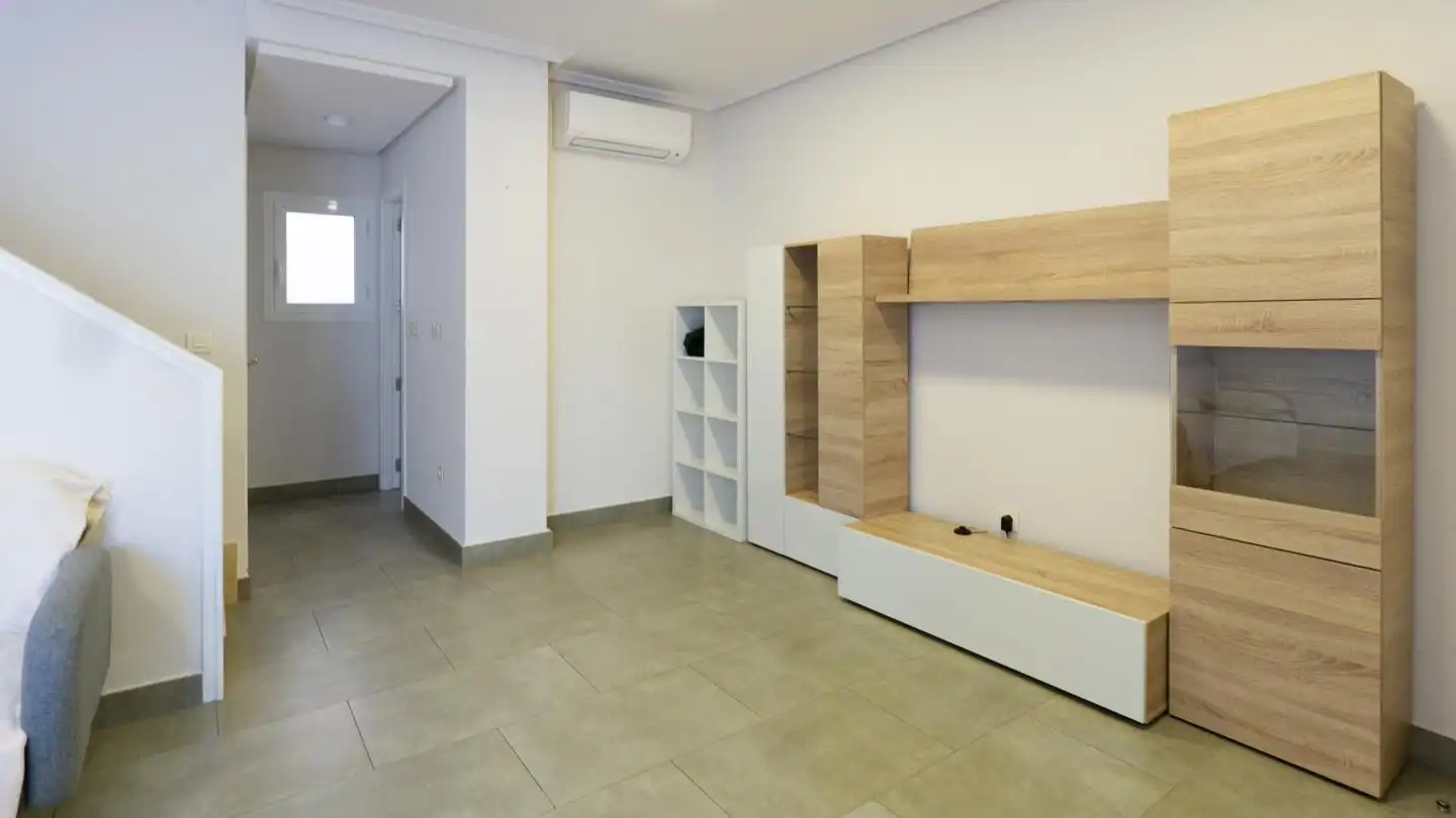 Casa adosada en venta en Santa Pola con Aire acondicionado, Terraza y Trastero