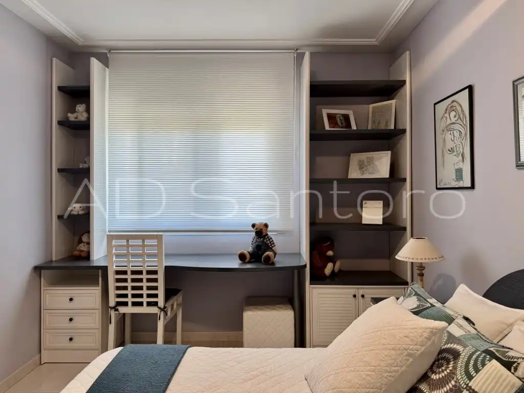 Habitación de Casa adosada en venta en Vilanova i la Geltrú