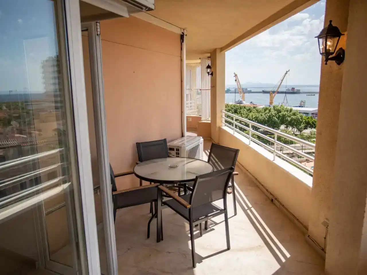 Terrasse von Wohnung zur Miete in  Palma de Mallorca mit Klimaanlage und Schwimmbad