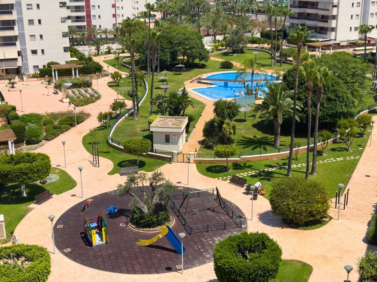 Piscina de Apartament en venda en Elche / Elx amb Aire condicionat, Calefacció i Terrassa