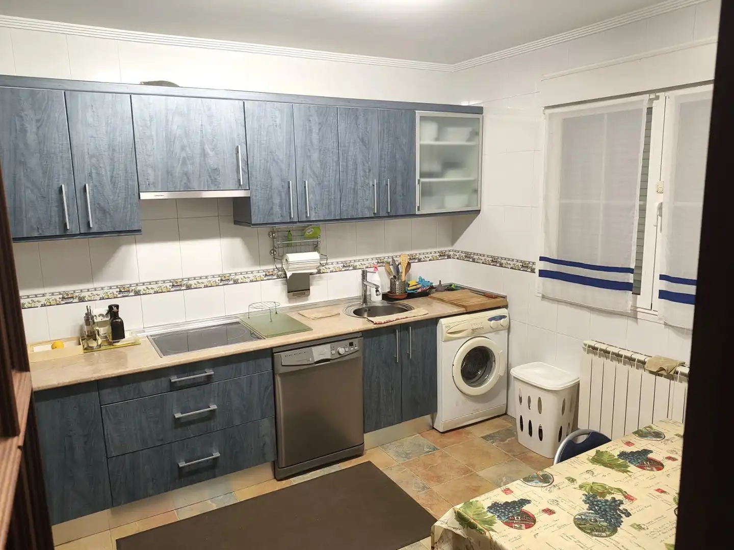 Cocina de Casa adosada en venta en Zarratón con Calefacción, Terraza y Amueblado