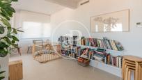 Living room of Flat for sale in  Madrid Capital  with Air Conditioner, Heating and Terrace