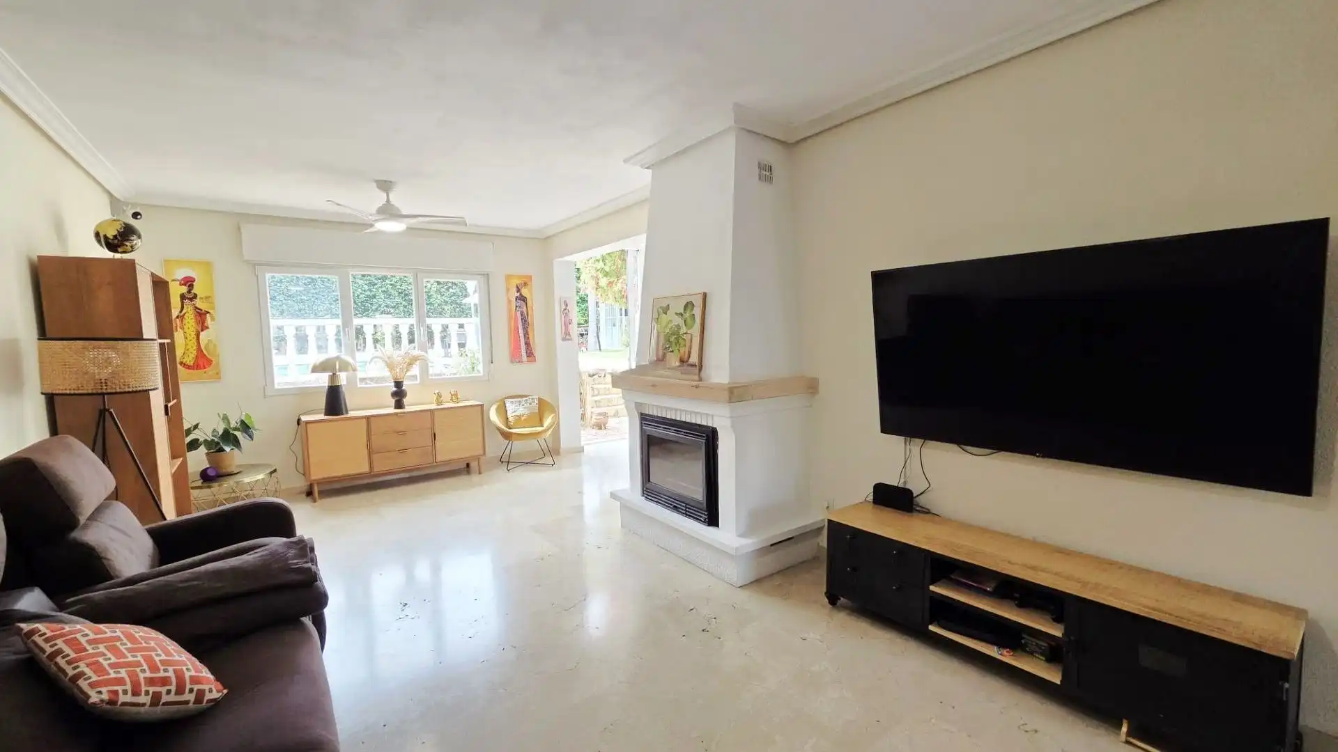 Sala de estar de Casa o chalet en venta en La Nucia con Aire acondicionado, Jardín privado y Terraza