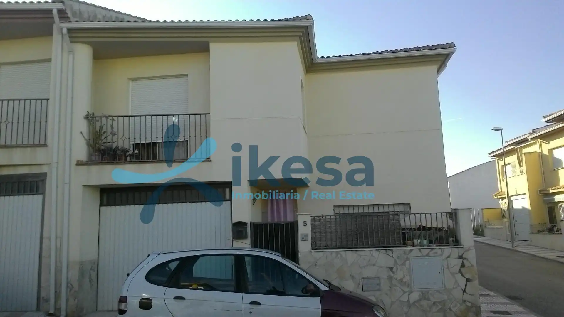 Vista exterior de Casa adosada en venta en Fuerte del Rey