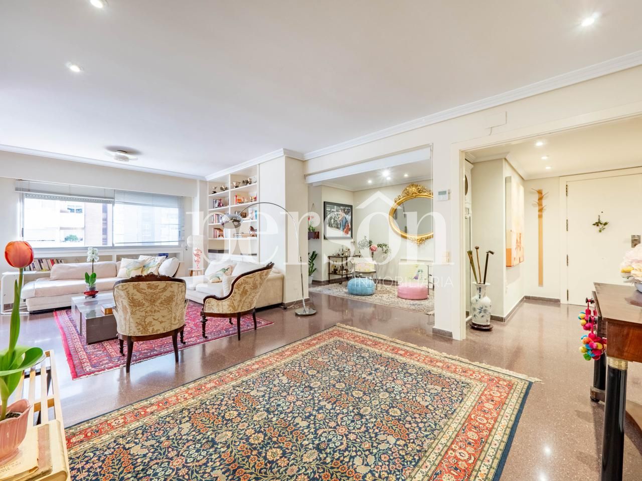 Living room of Flat for sale in  Valencia Capital  with Air Conditioner, Terrace and Balcony