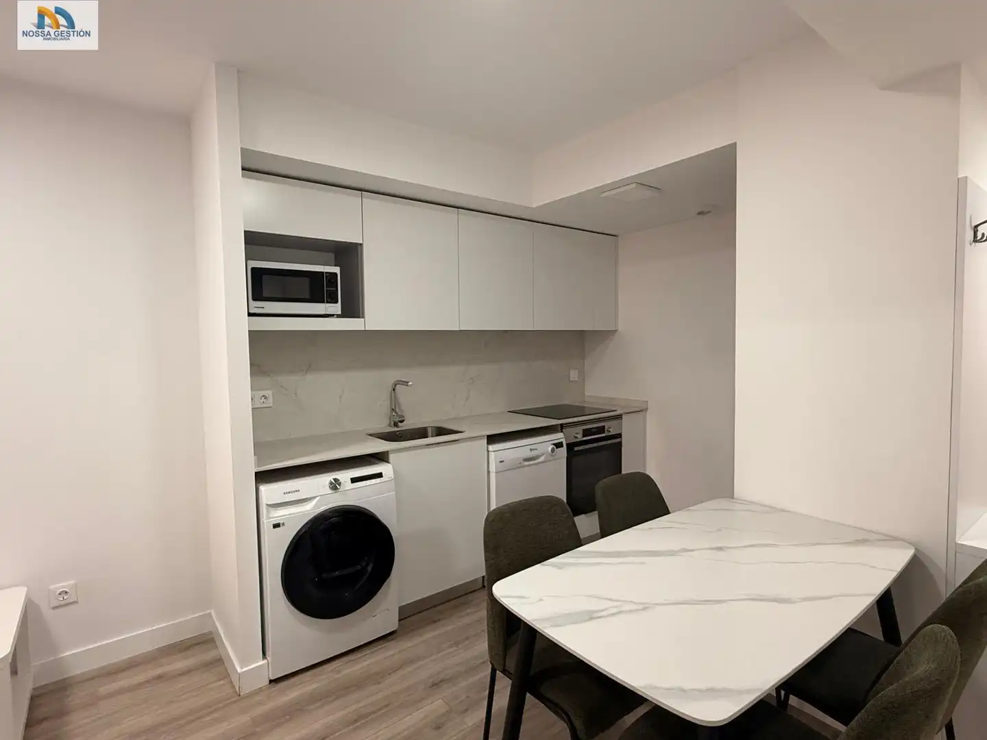 Cocina de Apartamento en venta en Valencia con Aire acondicionado, Jardín privado y Terraza