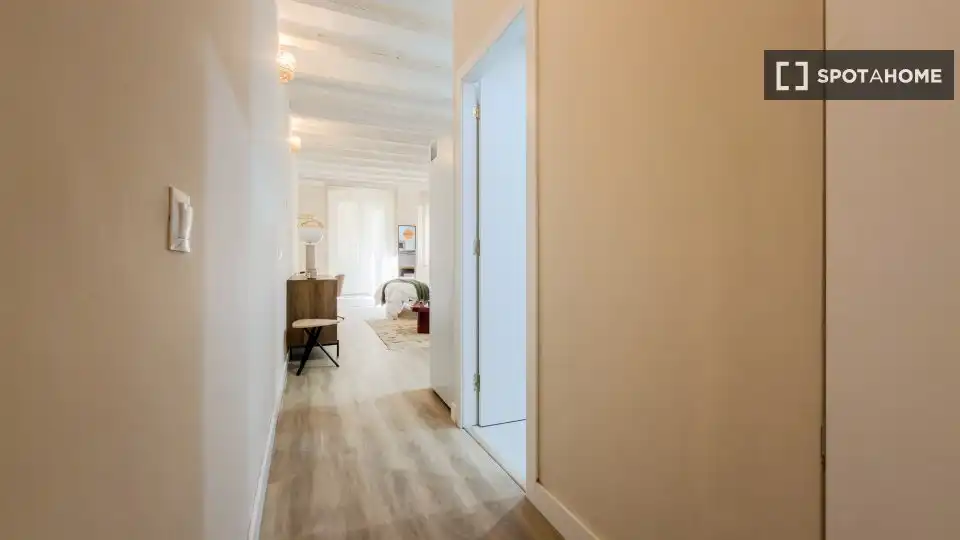 Flat with terrace to rent in Ciutat Vella, imagen 12