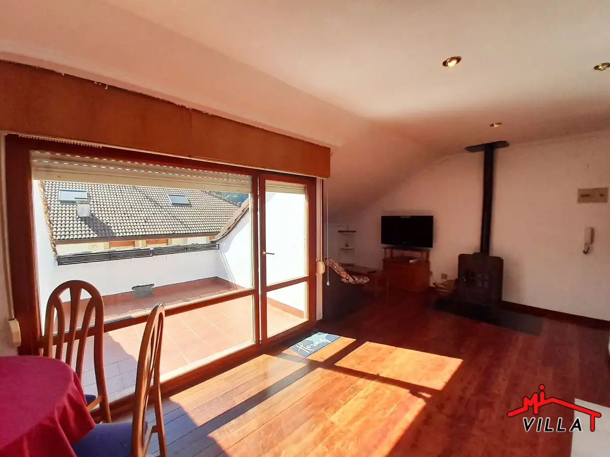 Sala de estar de Piso en venta en Ramales de la Victoria con Calefacción y Terraza
