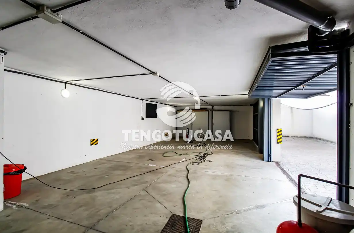 Detached homes for rent in Madrid  with Air Conditioner, Heating and Private garden