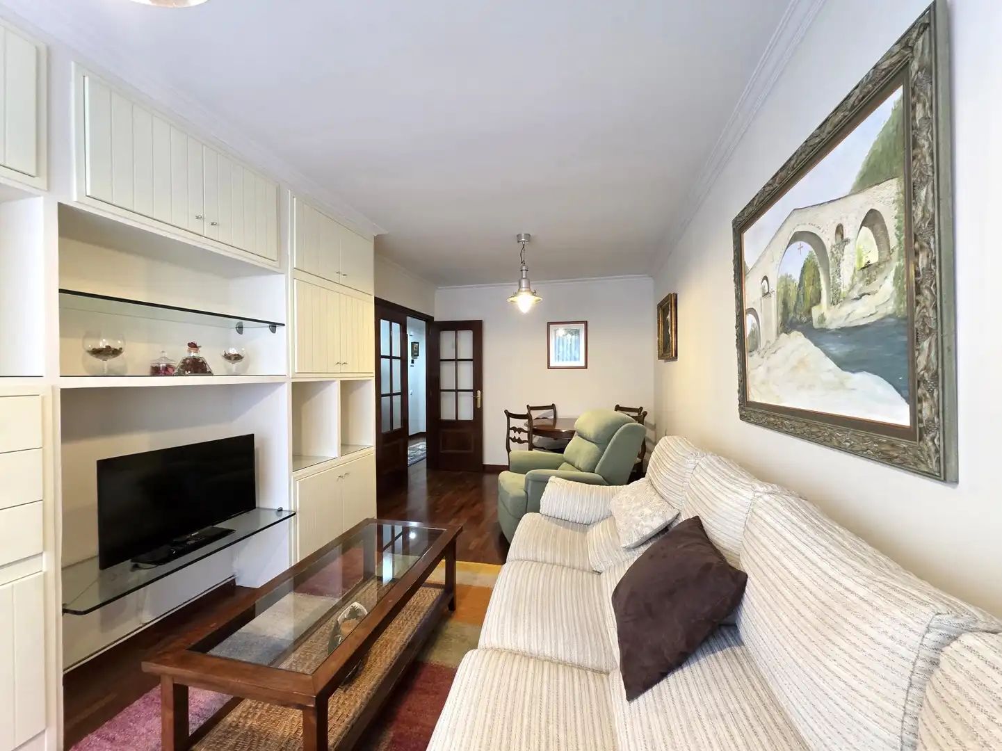 Wohnzimmer von Wohnung zur Miete in Sur