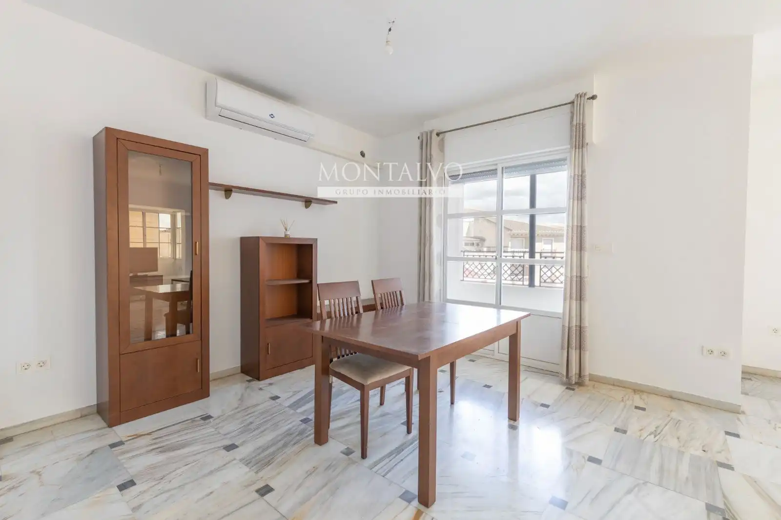Comedor de Ático en venta en Atarfe con Aire acondicionado, Calefacción y Terraza