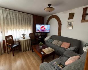 Sala d'estar de Casa adosada en venda en Vila-real amb Aire condicionat, Calefacció i Terrassa