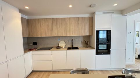 Foto 2 de Piso en venta en Sanjurjo Badia, Teis, Vigo