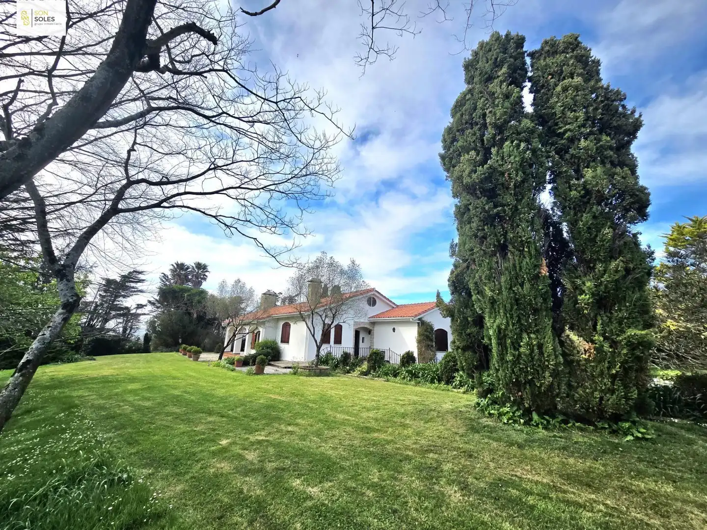 Jardí de Casa o xalet en venda en Villaescusa (Cantabria) amb Jardí privat, Terrassa i Traster