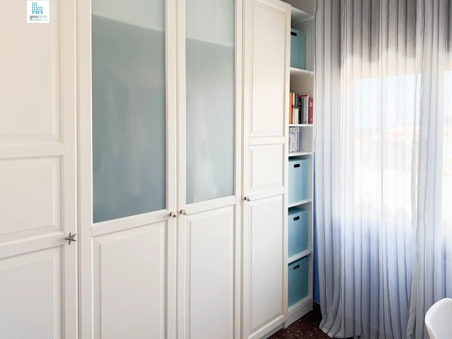 Schlafzimmer von Dachboden zum Verkauf in Blanes mit Terrasse