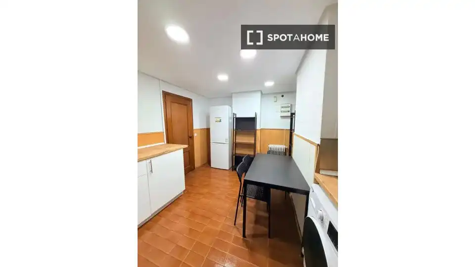 Exterior view of Flat for rent in Madrid  with Air Conditioner, Heating and Furnished