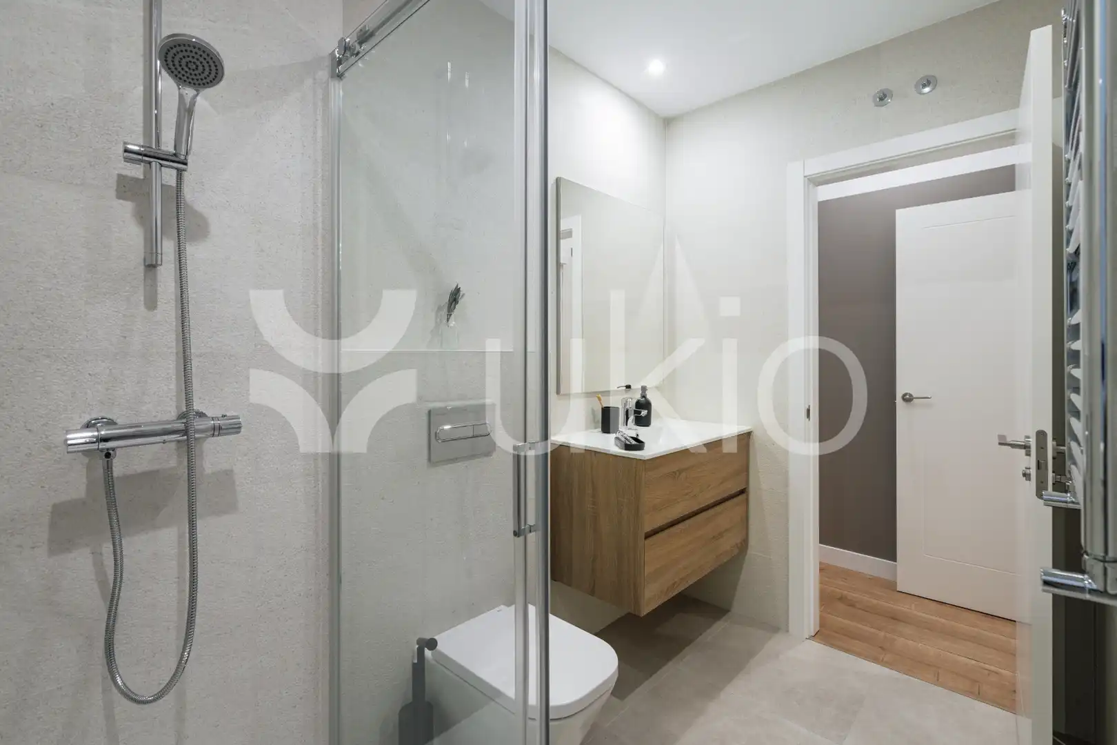 Apartament amb ascensor de lloguer a Calle de Fernán González, imagen 21