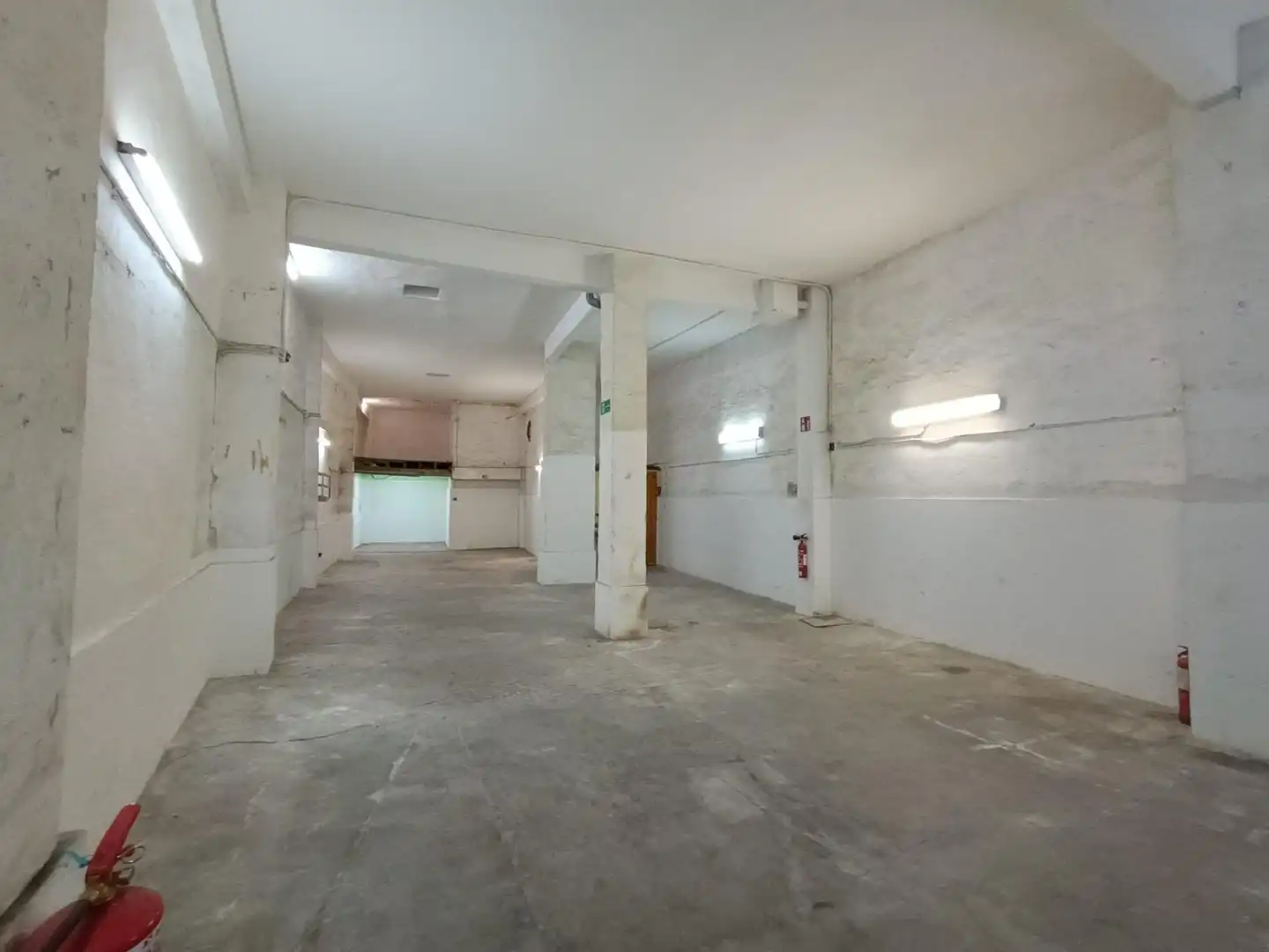 Local comercial en venta en Bagatza - San Vicente, imagen 2