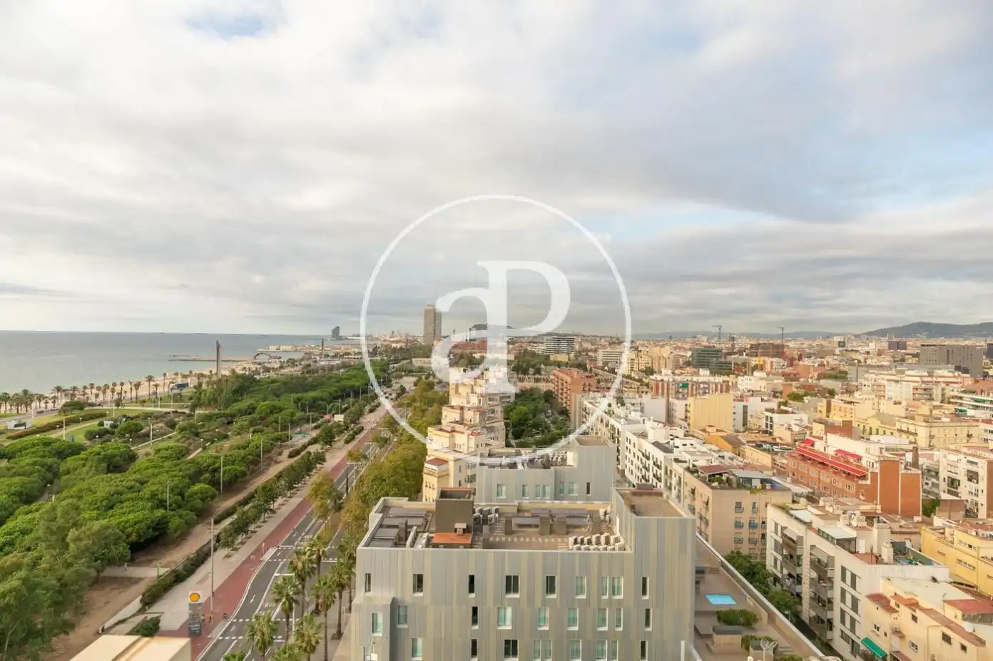 Exterior view of Attic for sale in Barcelona  with Air Conditioner, Heating and Terrace