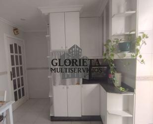 Kitchen of Flat for sale in Vigo   with Heating and Oven